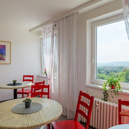 Cooliving Vandrarhem Prag Exteriör bild